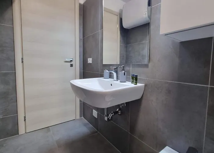 Via Battisti 13 Apartmán Terst